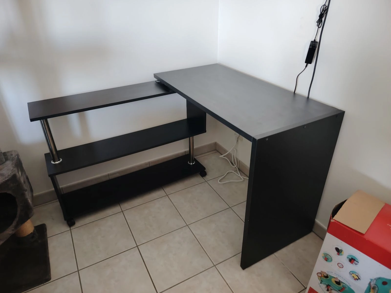 Bureau d'angle noir